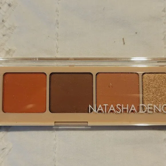 Makeup lot